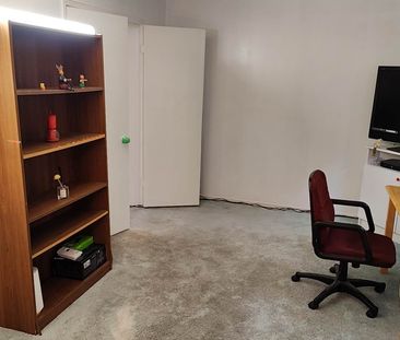 For Lease - 3050 Olympus Mews Unit# Main Floor, Mississauga, Ontario - Photo 5