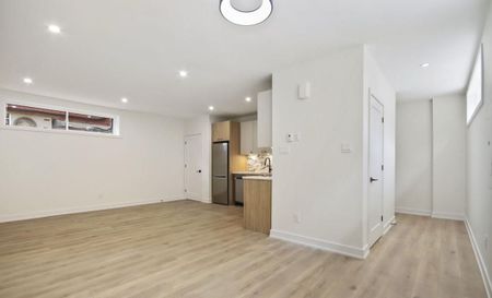 For Lease - 241 BREEZEHILL Avenue Unit# A2, Dows Lake - Civic Hospital and Area, Ontario - Photo 4