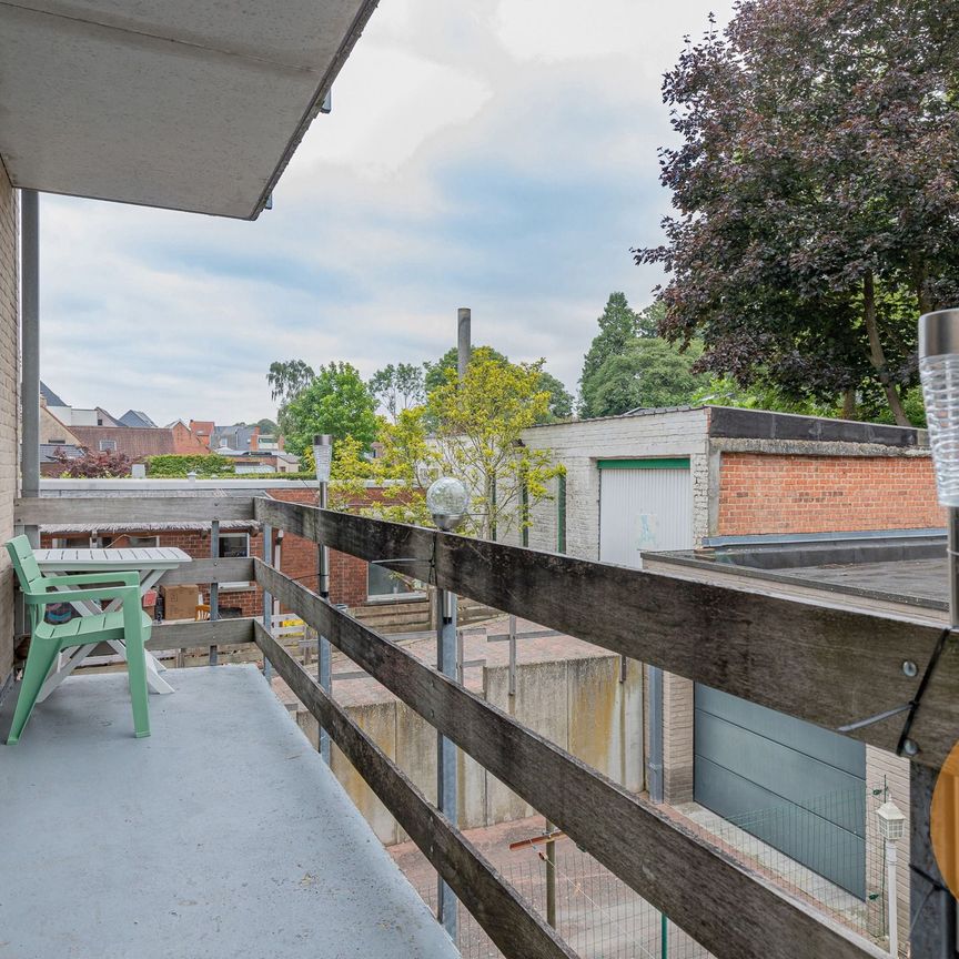 WETTEREN - Appartement nabij station met 2 slaapkamers - Foto 1