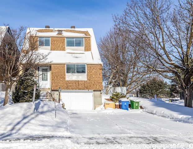 À louer / Maison à étages - Photo 1