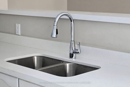 For Lease - 32 Kelso Crescent, Vaughan, Ontario - Photo 5