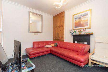 6 bedroom terraced house to rent - Photo 3