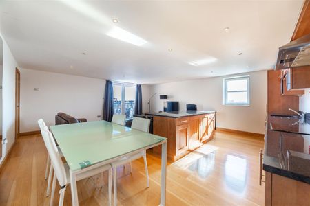 2 bed apartment to rent in Grainger Street, City Centre, NE1 - Photo 5