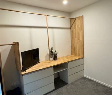 Russell Lea - Photo 4