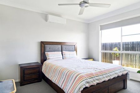 Modern 3-Bedroom, 2-Bath Home with Open-Plan Living & Private Courtyard in Glenvale - Photo 5