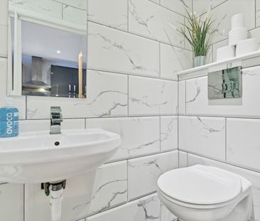 Studio Flat, Holcombe House, BN2 - Photo 5