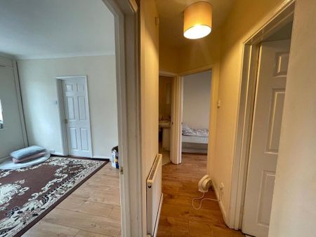 2 bedroom flat to rent - Photo 4