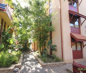 2/23 Moseley Street, Glenelg - Photo 4