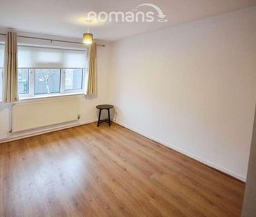 Darvills Lane, Slough, SL1 - Photo 5