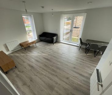 2 Bed Flat, Parkes Avenue, B12 - Photo 2