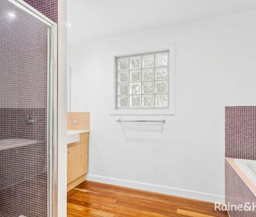 Great Home - Great Location! - Photo 6