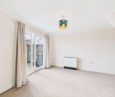 3 bedroom end of terrace house to rent - Photo 3