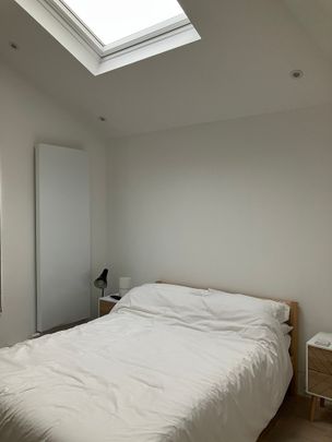 Room in a Shared Flat, Beauchamp Road, SW11 - Photo 1