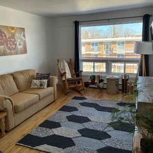 4 1/2 Ste-Foy près des ponts disponible le 1e juillet - Photo 2