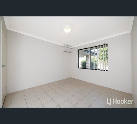 250 Harpenden Street, Southern River, WA 6110 - Photo 4