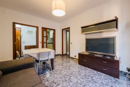 Carrer de Viladecans, Barcelona, Catalonia 08014 - Foto 5