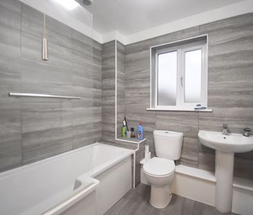 Renown Way, Chineham - Photo 5