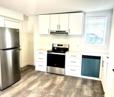 For Lease - 45 Gowan Street, Barrie, Ontario - Photo 2