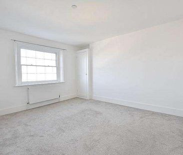 Wellington Square, Hastings, TN34 - Photo 1