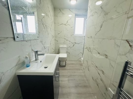 2 Bedroom Apartment for Rent - Photo 1