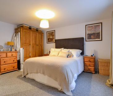 3 bedroom end of terrace house to rent - Photo 6