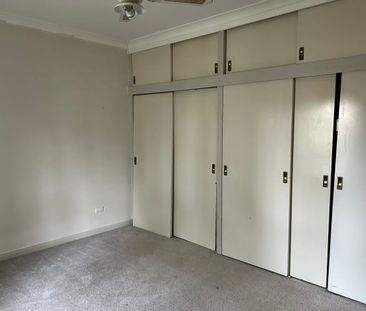 3 Bedroom house in quiet pocket of Sunshine - Photo 2