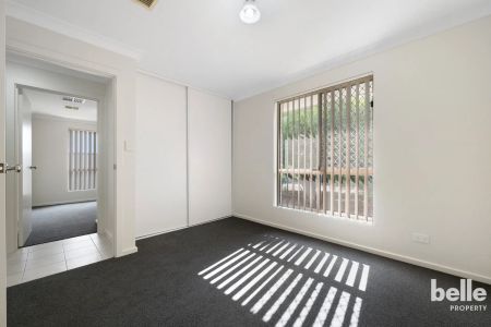 Spacious 5-Bedroom Family Sanctuary in Quiet Hewett Cul-de-Sac - Photo 3