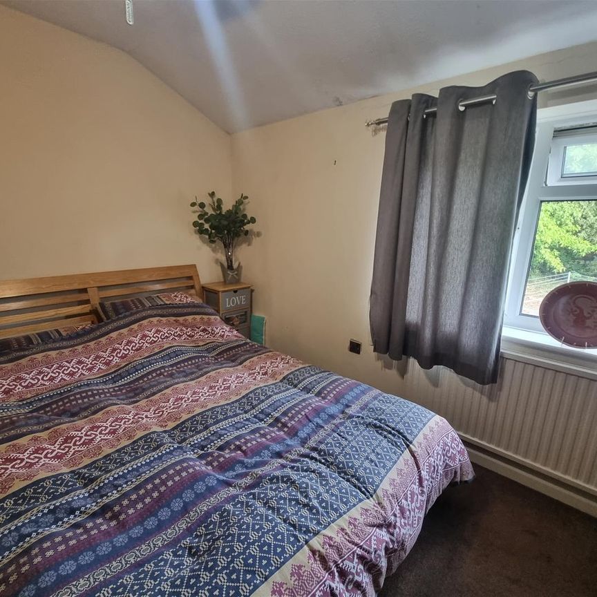 Woodland Rise, Lydney - Photo 1