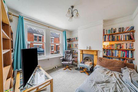 2 bedroom terraced house to rent - Photo 2