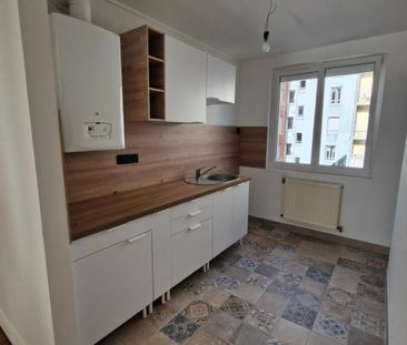 Location Appartement 3 pièces 58m² LE HAVRE 76600 - Photo 2