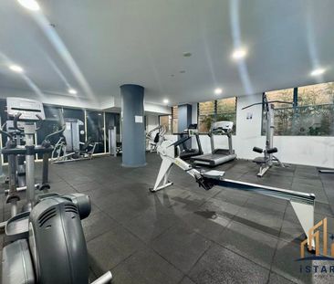 Spacious One-Bedroom Apartment in the Heart of Haymarket - Photo 6