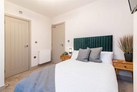 1 bedroom in a house share to rent - Photo 4