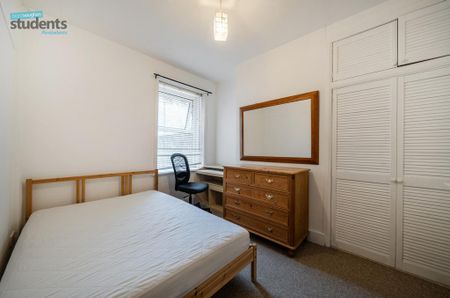 5 bedroom terraced house to rent - Photo 2