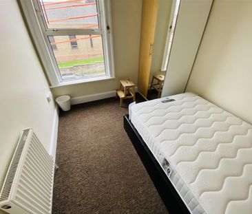 BPC00535 **Bills Included** Double Room, Hanham Road, Kingswood, Bristol - Photo 6