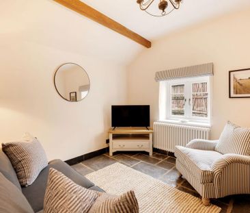 4 bedroom detached house to rent - Photo 3