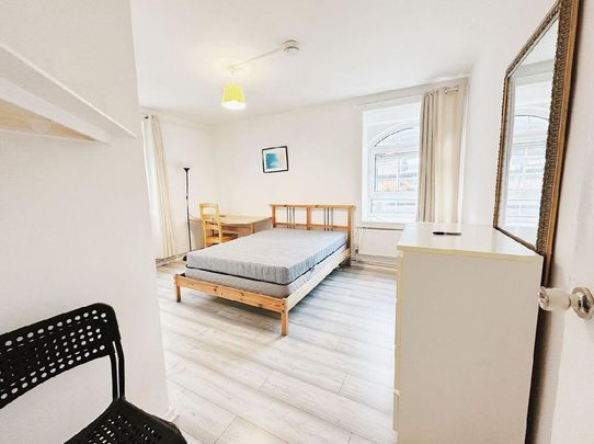 5 bedroom flat share to rent - Photo 1