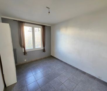Location Appartement 3 pièces 64m² AIX EN PROVENCE 90ème - Photo 2