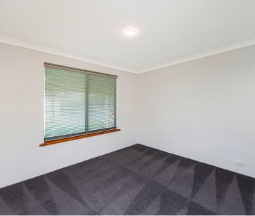 Stylish Family Living with Pool, Theatre & Prime Beachside Location - Photo 5