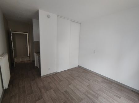 Location Appartement 1 pièce 18m² FRANQUEVILLE ST PIERRE 76520 - Photo 3