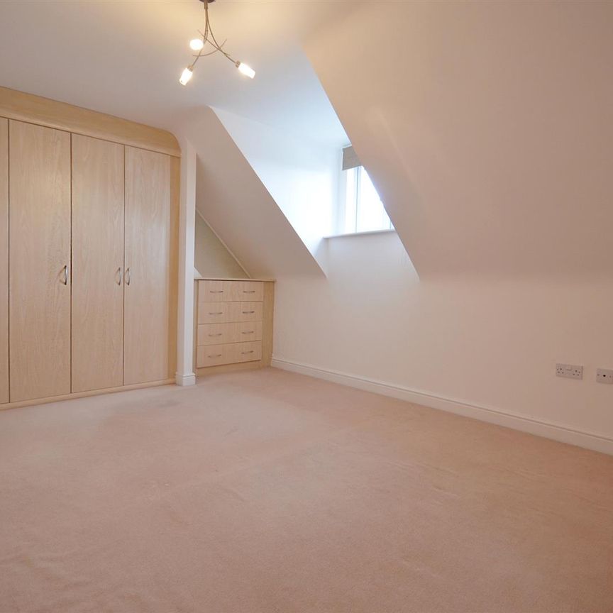 Gladstone Court, Wood Lane, Ruislip, HA4 - Photo 1