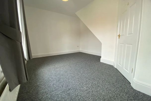 Sutton Road, KIDDERMINSTER - Photo 1