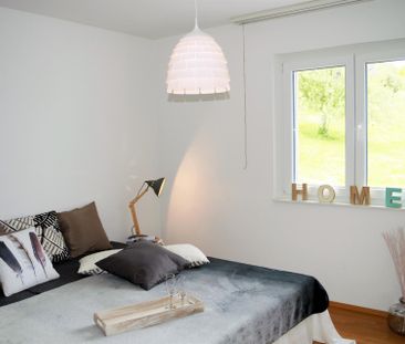 Helle und moderne 4,5-Zimmer-Erdgeschoss-Wohnung - Photo 4