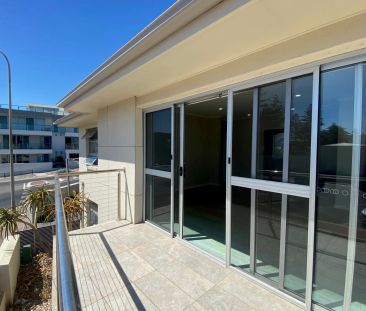 Unit 2/421 Seaview Road, Henley Beach. - Photo 3