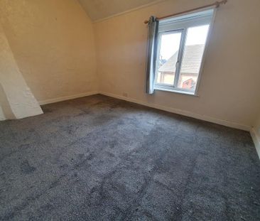 2 bedroom semi-detached house to rent - Photo 6