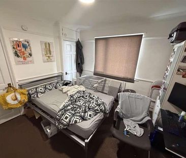 Carlyle Avenue, Brighton, BN2 - Photo 3