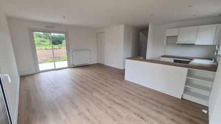 Location Maison 96m² ARDON 45160 - Photo 2