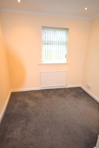 60 Forthill Gardens, BT366QT, Newtownabbey - Photo 2