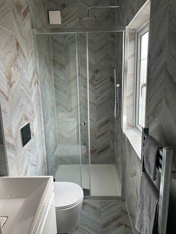 Room in a Shared House, Cissbury Ring South, N12 - Photo 5