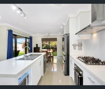 MODERN FAMILY HOME - Photo 5