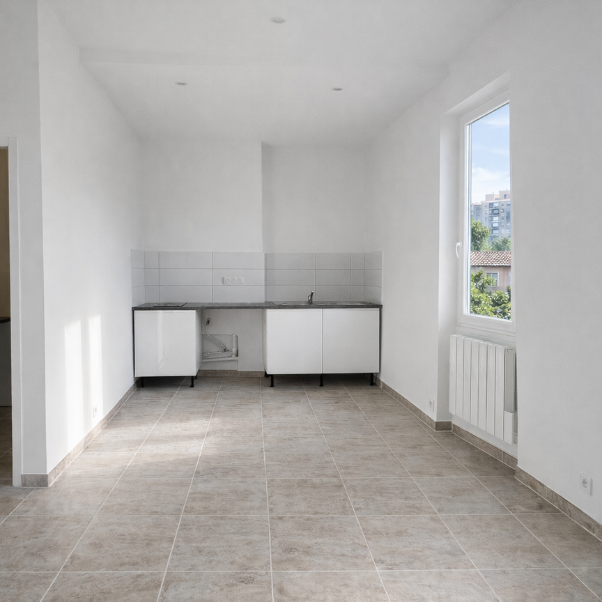 Location Appartement 2 pièces 42m² MARSEILLE 4ème - Photo 1